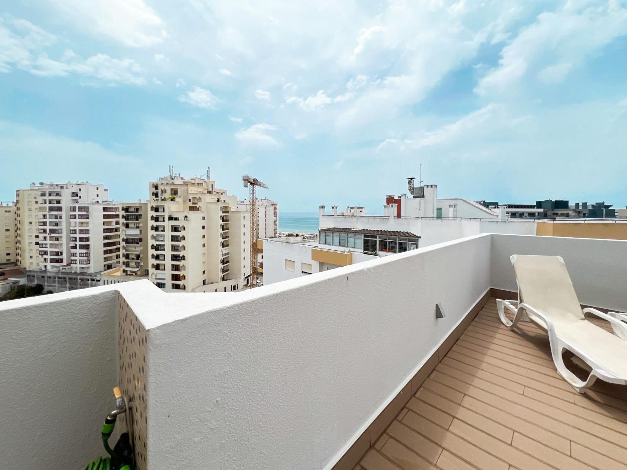 Penthouse T3 Com Terraço E Bbq * Portimão